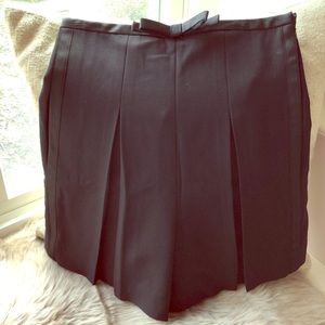 Pleated shorts